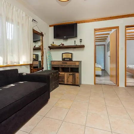 Plavac Holiday home *