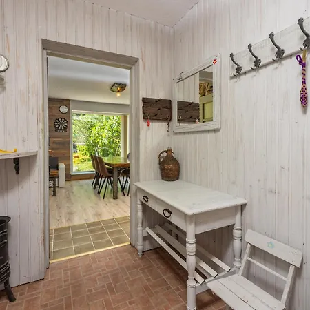 Holiday home Plavac *