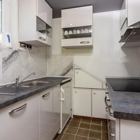 Holiday home Plavac
